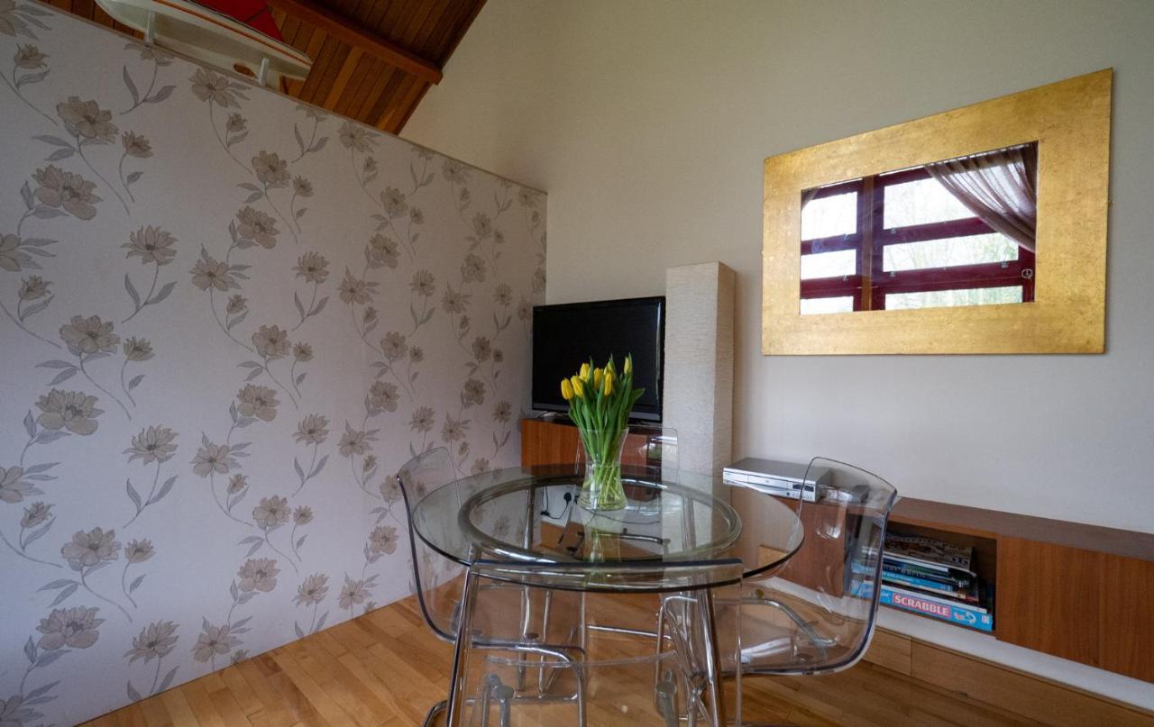 Surlingham Lodge Studio Large Family Cottage NWI Kültér fotó