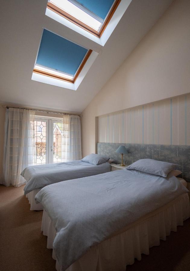 Surlingham Lodge Studio Large Family Cottage NWI Kültér fotó