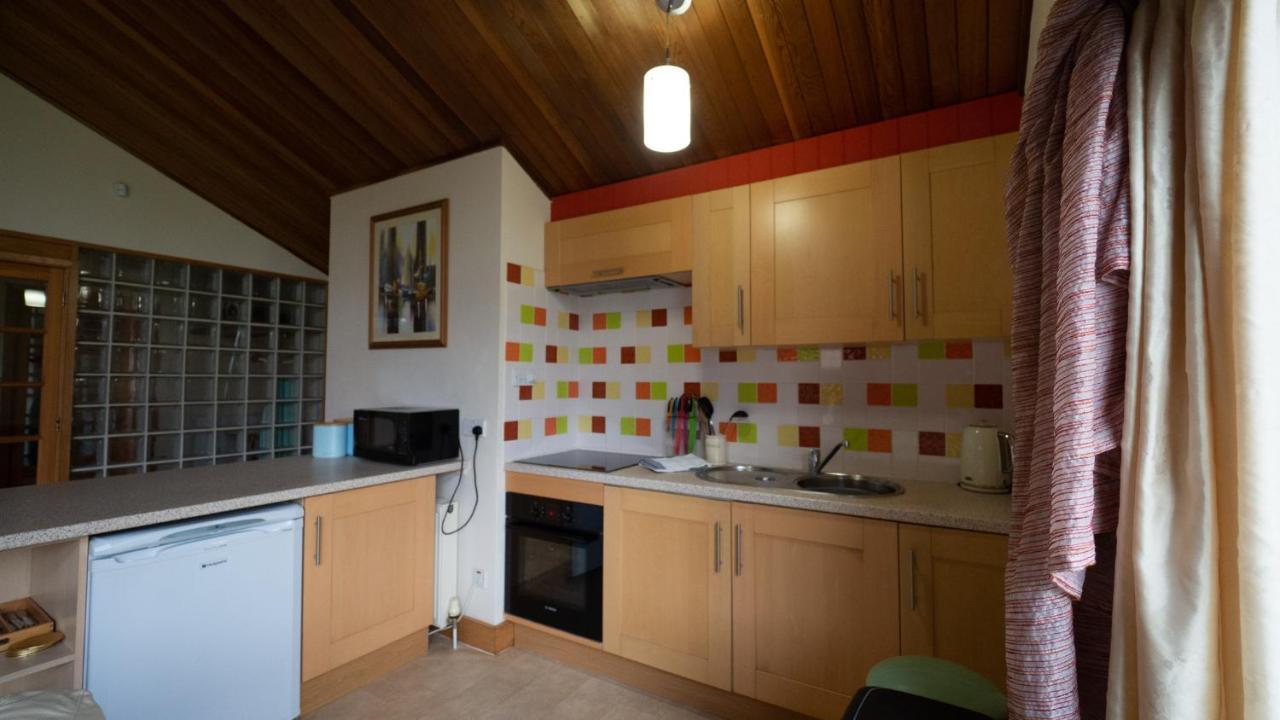 Surlingham Lodge Studio Large Family Cottage NWI Kültér fotó