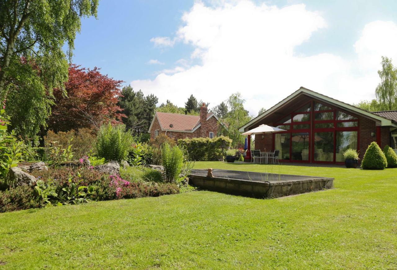 Surlingham Lodge Studio Large Family Cottage NWI Kültér fotó