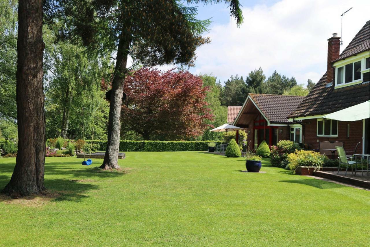 Surlingham Lodge Studio Large Family Cottage NWI Kültér fotó